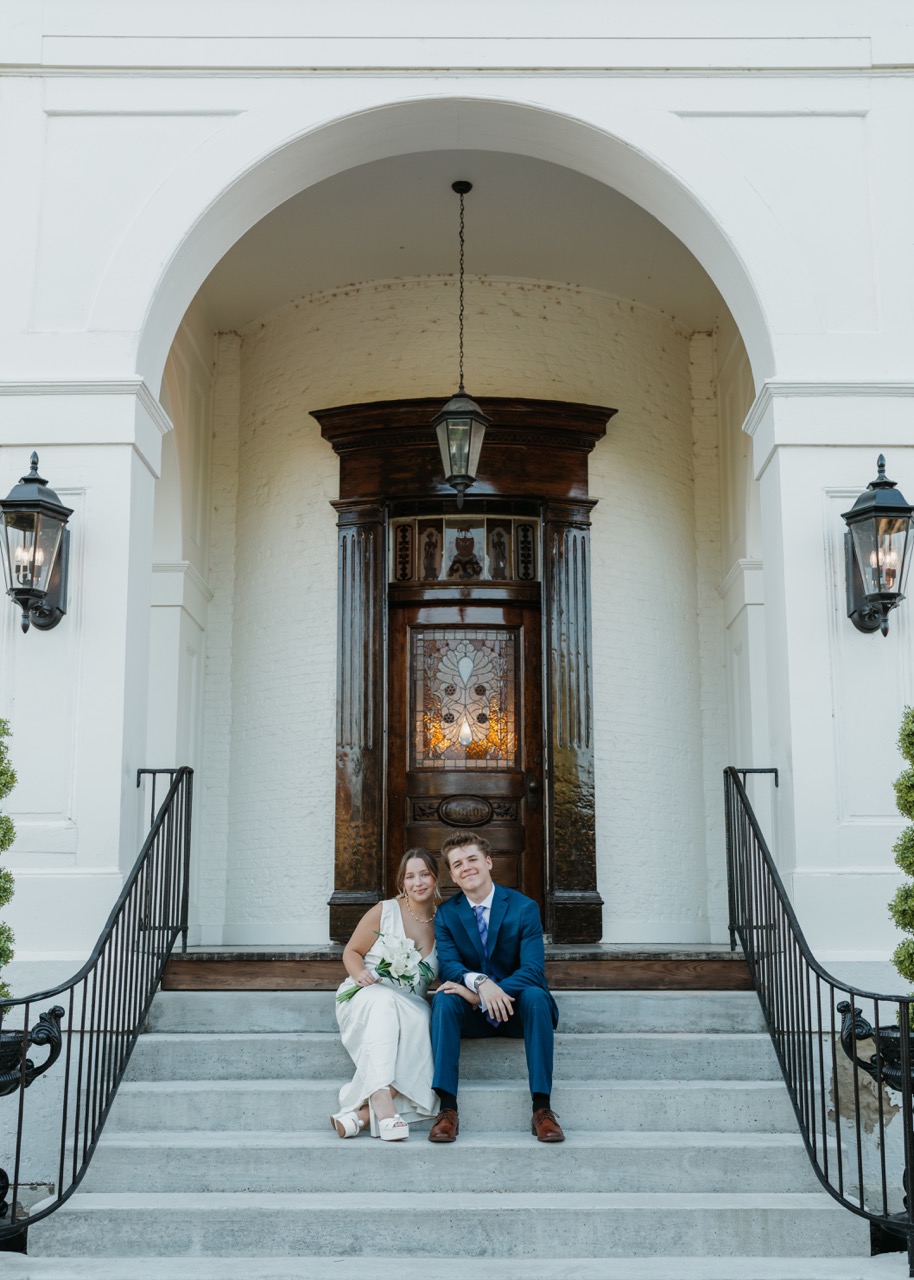 Wedding portraits taken at Taylor Mansion in Newport KY by Victoria Marsden Photography
